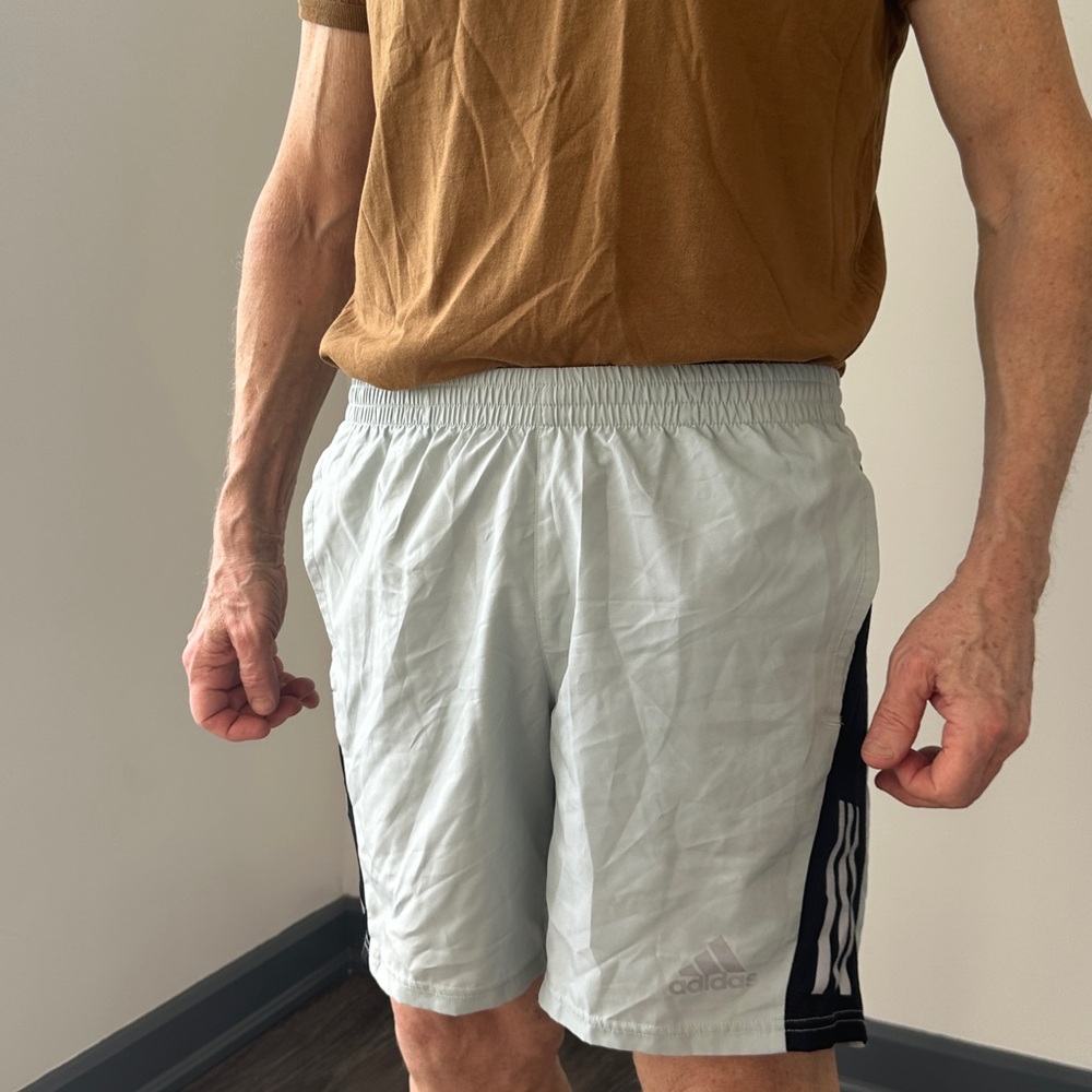 Adidas Men’s Light Gray 3-Stripes Athletic Shorts Size M - Picture 17 of 17